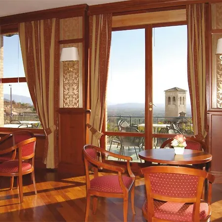 Giotto Nocleg ze śniadaniem Asyż